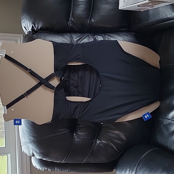 One piece LaVie en Rose bathing suit - Picture 2 of 2